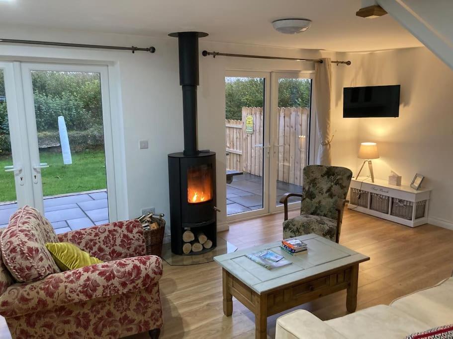 Burren 1 Bed Detached Guesthouse Galway Exterior foto